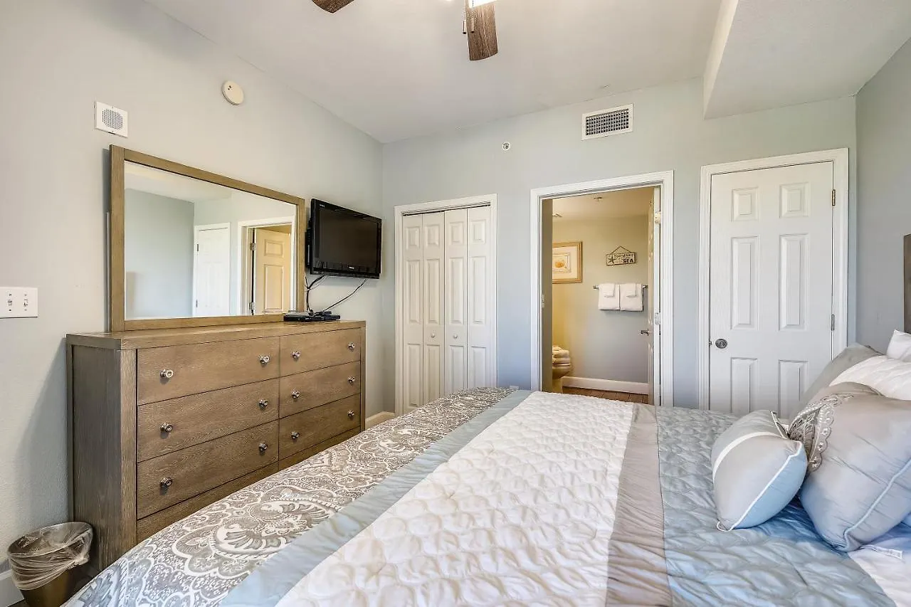 Tidewater Beach Resort #1704 By Book That Condo Panama City Beach USA